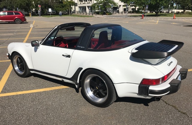 1988 Porsche 911 Carrera 2